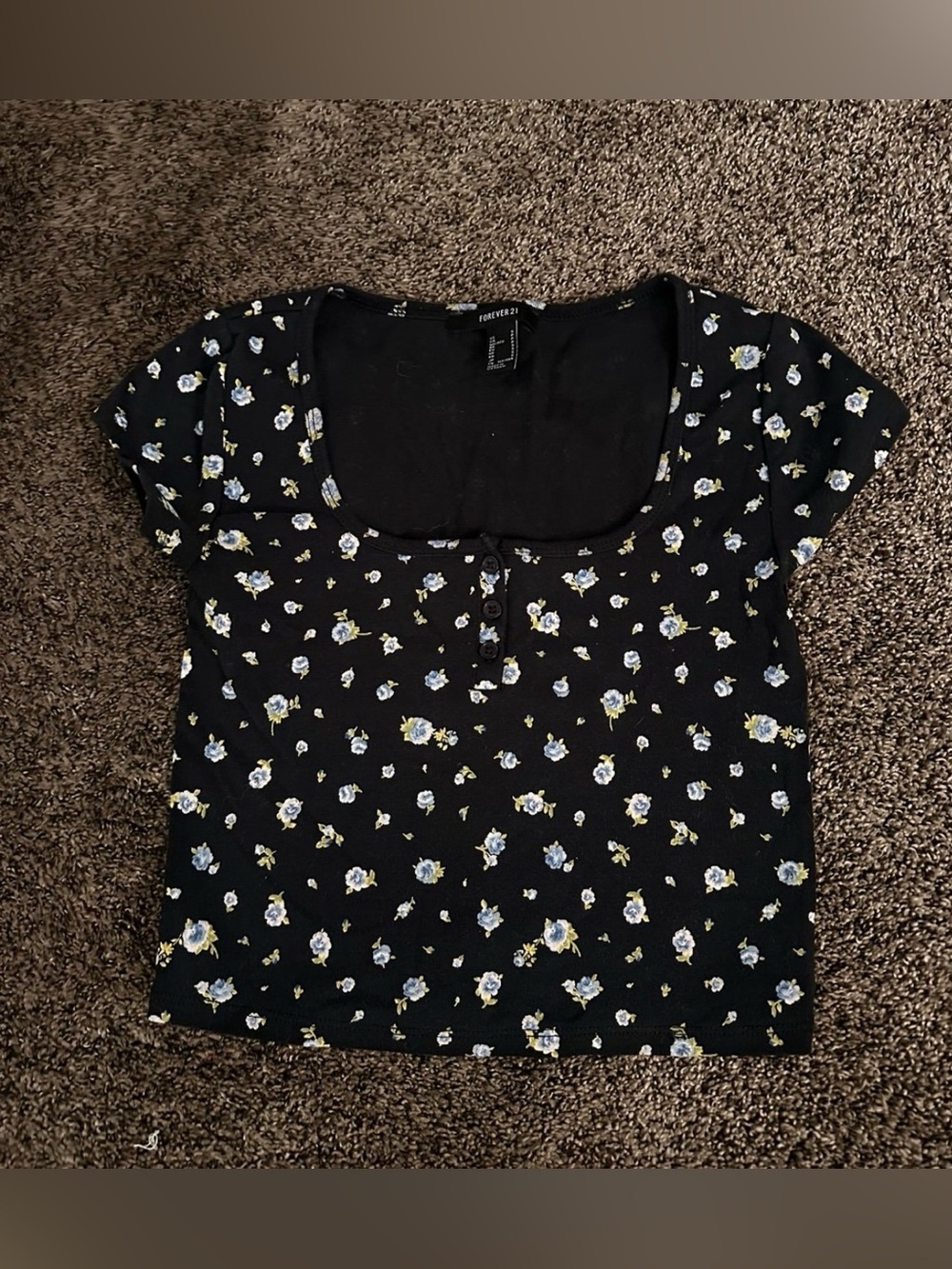 Forever 21 Floral Cropped Tee Size Small 0516